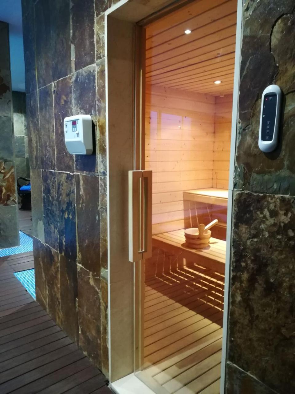 Hotel Ibn-Arrik Κοΐμπρα Εξωτερικό φωτογραφία