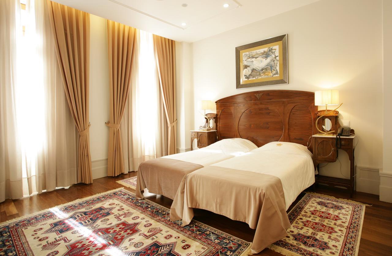 Hotel Ibn-Arrik Κοΐμπρα Εξωτερικό φωτογραφία