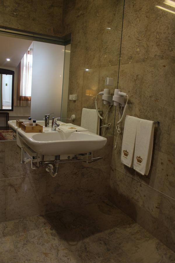 Hotel Ibn-Arrik Κοΐμπρα Εξωτερικό φωτογραφία